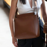 Vivien Postacı Çantası Taba